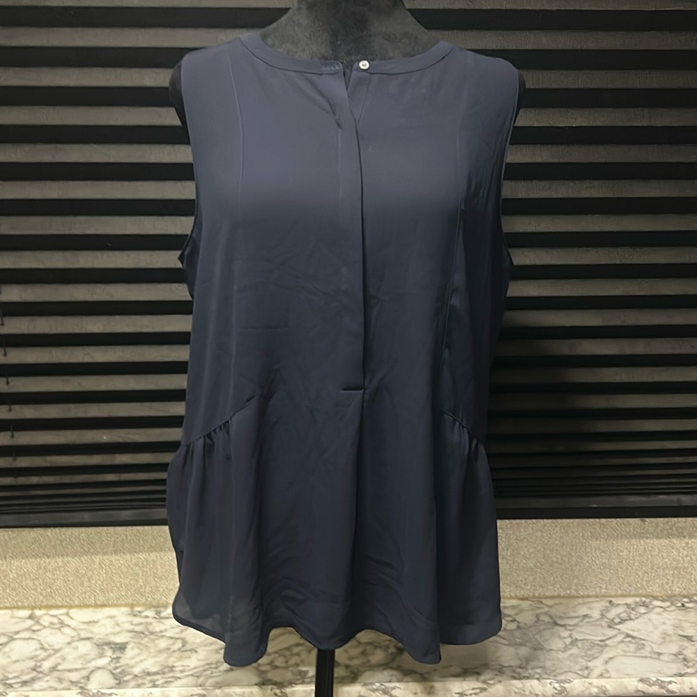 Loft Women’s Navy‎ Sleeveless Ruffle Waist Button Front Blouse Medium